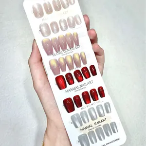 Handgefertigte Katzenaugen Glänzende Aufklebbare Nägel Kit Glitzer Strass Gel Falsche Nägel Für Damen Alltag Party Maniküre Dekoration