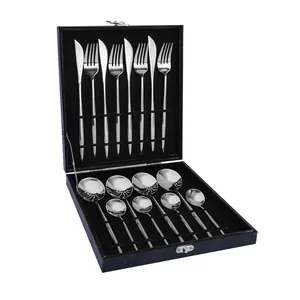 Set di posate da 16 pezzi in acciaio inossidabile lucido in elegante confezione regalo