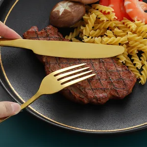 Service de couverts 36 pièces en acier inoxydable doré avec couteau à steak et fourchette