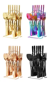Juego de cubiertos de acero inoxidable pulido con soporte en oro, negro y oro rosa