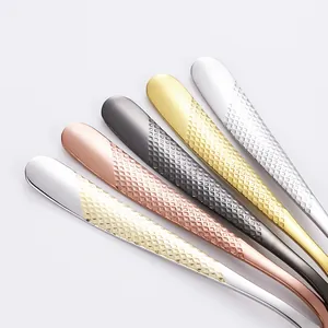 Mirror polished stainless steel cutlery set with diamond-patterned anti-slip handles
