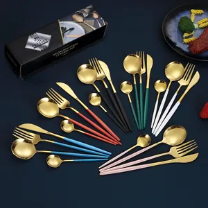 Couverts de Luxe en Acier Inoxydable Portugal Service de Table Poli Miroir Ensemble Couteau Fourchette Cuillère à Dîner Cuillère à Thé Avec Boîte Cadeau Pour Maison Mariage Restaurant