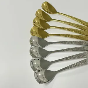 Set di 8 cucchiaini da caffè in acciaio inox 304 martellato in finitura oro e argento
