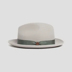 Chapeau Fedora en Laine de Style Britannique pour Femmes Hommes Classique Top Rond Bord Court Trilby Avec Ruban à Nœud et Emblème