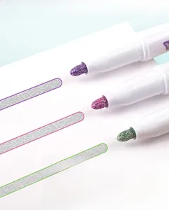 Detail showing 2mm fiber tip of outline markers with silver metallic and color edges