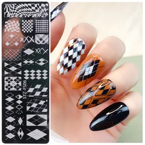 Plaque de stamping nail art avec motifs damier et losanges pour manucure DIY créative