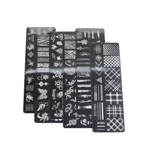 Lot de 6 plaques de stamping pour ongles aux motifs léopard, fleurs et papillons