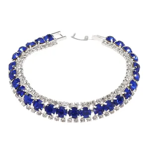 Drierijige zilveren bohemien armband met donkerblauwe stenen en heldere kristallen