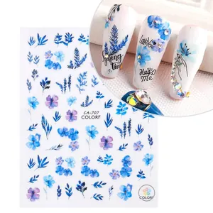 Adesivi per unghie con fiori blu e viola, fogliame e scritte a tema primaverile