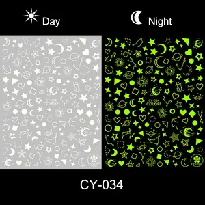 Stickers à ongles lumineux lune et étoiles avec effet fluorescent jour et nuit