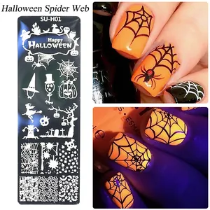 Piastra per timbri nail art in acciaio inox con motivi di zucche e ragnatele di Halloween