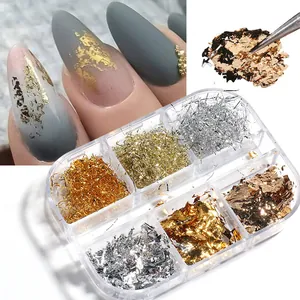 Detailansicht von Aurora Opal Nagelglitzer-Puder und Metallfolien in einer 6-Gitter-Box