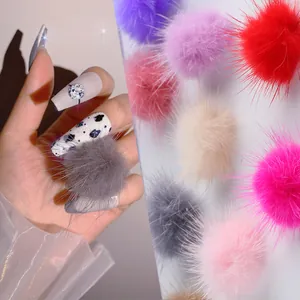 Pompon per Nail Art Magnetici Rimovibili in Finta Pelliccia Morbida 3D Charms per Unghie per Salone di Manicure Professionale DIY