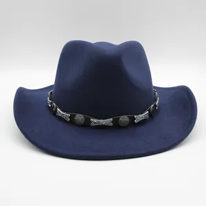 Chapeau de cowboy en feutre bleu marine avec bande en cuir vintage et étoiles argent