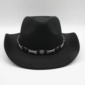 Chapeau de cowboy noir classique en feutre avec bande décorative en métal argenté