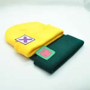 Killjoy Beanies in Gelb und Grün mit gestickten grafischen Aufnähern aus VALORANT
