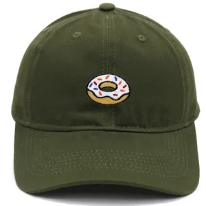 Casquette de baseball en coton vert armée avec petite broderie donut et visière courbée