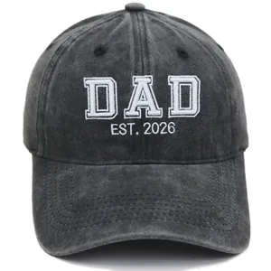 Berretto da baseball vintage grigio scuro in cotone con ricamo 3D bianco DAD EST. 2026