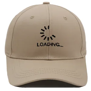 Berretto da baseball in tela beige con ricamo LOADING nero e visiera curva
