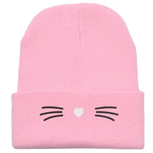 Berretto in maglia rosa da donna con ricamo gatto carino e morbida trama a coste invernale