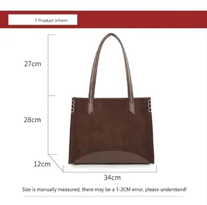 Guide des tailles détaillé d'un grand cabas en daim marron avec dimensions des anses