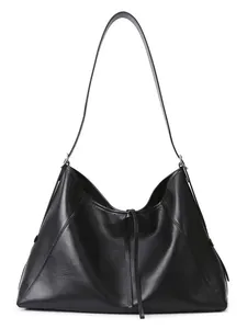 Bolso tote minimalista de cuero negro con lazos largos y hebilla plateada elegante
