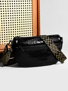 Sac Bandoulière en Cuir Véritable pour Femmes Motif Froissé Sac Dumpling Avec Sangle Tissée Large Géométrique Noir Brillant