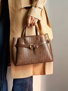 Women Large Capacity Woven PU Leather Handbag Fashion Elegant Tote Bag Commuter Shoulder Bag With Golden Hardware Decoration