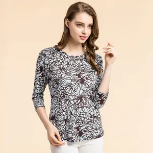 Elegant floral print silk T-shirt with three-quarter sleeves and slim fit for summer