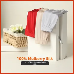Lot de trois caleçons pour hommes en 100% soie de mûrier en rouge, doré et gris