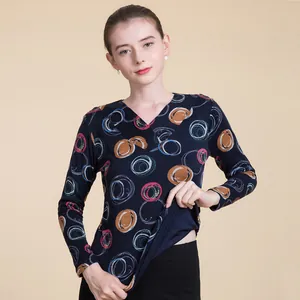Women's pure wool V-neck sweater with abstract print and slim fit knit design