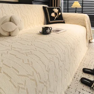 Copridivano in Stile Francese in Pelliccia di Visone Sintetica Con Nappe Jacquard Geometrico Protezione per Mobili