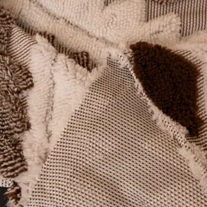 Winter plush sofa blanket with retro leaf pattern and soft thickened cotton velvet texture