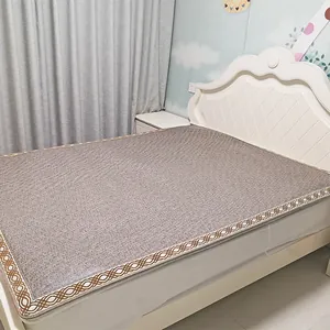 Premium indonesische Rattan-Kühlmatte mit Webstruktur und gewelltem Rand