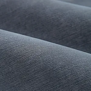 Copridivano in ciniglia grigio antracite con moderna trama micro-nervata per ogni stagione