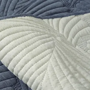 Coussin de canapé nordique en coton matelassé bleu foncé avec envers antidérapant
