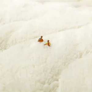 White thickened plush bay window mat with high-density long faux fur for bedroom comfort