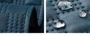 Detail eines blauen Technostoff-Sofakissens mit wasserdichter Oberfläche und Nähten
