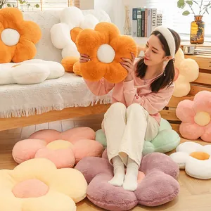 Coussin décoratif en forme de tournesol en peluche pour canapé et salon moderne