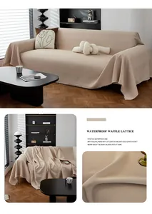 Detalle de la textura gofrada beige con tela impermeable y resistente a los arañazos