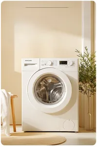 Détail de la housse de canapé en chenille blanche montrant le tissu lavable et inaltérable