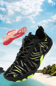 Scarpe acquatiche ad asciugatura rapida con mesh traspirante e suola in gomma antiscivolo