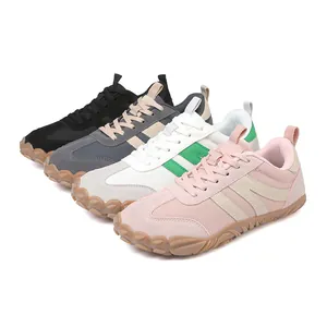 Classic wide-toe leather sneakers for couples with non-slip rubber soles in four colors