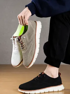 Atmungsaktive Herren-Sneaker aus Strick in den Farben Schwarz, Khaki und Weiß zum Schnüren