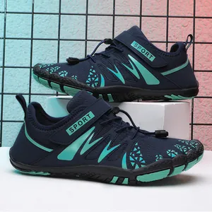 Schnelltrocknende Wasserschuhe in Marineblau und Minzgrün für Outdoor-Sport