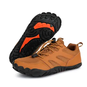 Ademende outdoor wandelschoenen voor heren met antislip rubberen zolen en snelsluiting