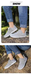Détails des baskets pieds nus pour enfants avec maille respirante et velcro