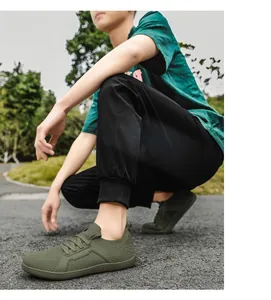 Εξωτερική πλαϊνή όψη ανδρικών παπουτσιών barefoot από πλεκτό ύφασμα σε χακί χρώμα
