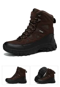 Detailansicht wasserdichter taktischer Stiefel mit rutschfesten Gummisohlen und robusten Schnürsenkeln