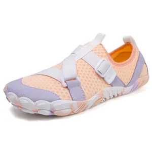 Schnelltrocknende Wasserschuhe in Orange und Lila mit verstellbarem Gurt und Anti-Rutsch-Sohle